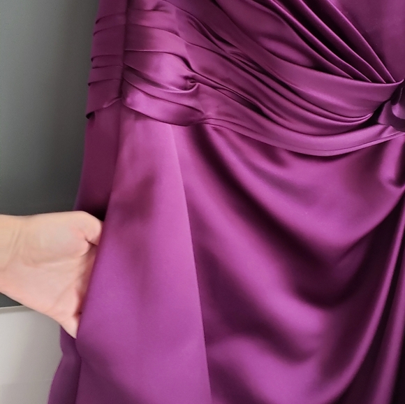Bridesmaids Dress with Pockets by Allure Bridals in Plum Purple - Picture 4 of 6